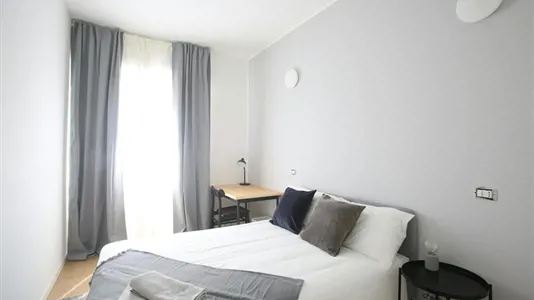 Rooms in Milano Zona 7 - Baggio, De Angeli, San Siro - photo 1