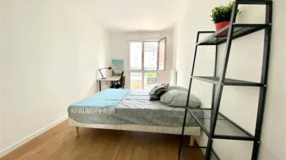 Room for rent in Nanterre, Île-de-France