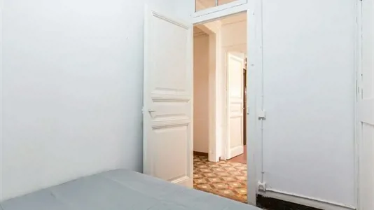 Rooms in Barcelona Eixample - photo 2