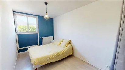 Room for rent in Grenoble, Auvergne-Rhône-Alpes