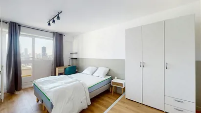 Room for rent in Nanterre, Île-de-France