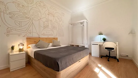 Rooms in Barcelona Ciutat Vella - photo 1