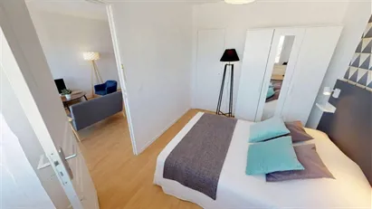 Room for rent in Nanterre, Île-de-France