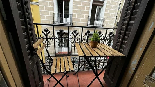 Rooms in Madrid Retiro - photo 2