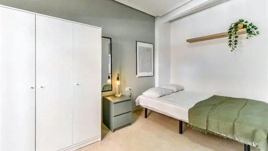 Rooms in Valladolid - photo 3