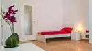 Room for rent, Turin, Piemonte, &lt;span class=&quot;blurred street&quot; onclick=&quot;ProcessAdRequest(10517494)&quot;&gt;&lt;span class=&quot;hint&quot;&gt;See streetname&lt;/span&gt;[xxxxxxxxxxxxx]&lt;/span&gt;