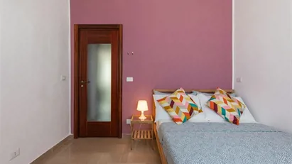 Room for rent in Bari, Puglia