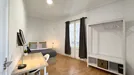 Room for rent, Barcelona Ciutat Vella, Barcelona, &lt;span class=&quot;blurred street&quot; onclick=&quot;ProcessAdRequest(7752335)&quot;&gt;&lt;span class=&quot;hint&quot;&gt;See streetname&lt;/span&gt;[xxxxxxxxxxxxx]&lt;/span&gt;