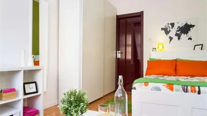 Room for rent in Milano Zona 1 - Centro storico, Milan