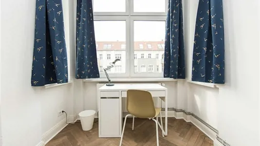 Rooms in Berlin Charlottenburg-Wilmersdorf - photo 3