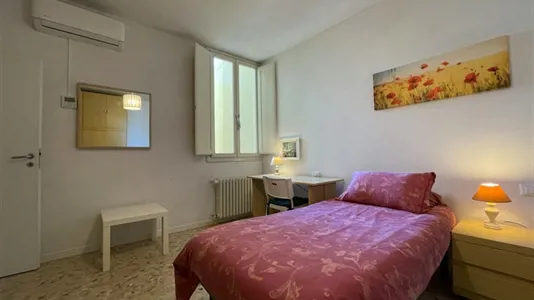 Rooms in Florence - photo 1