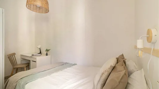 Rooms in Barcelona Ciutat Vella - photo 3