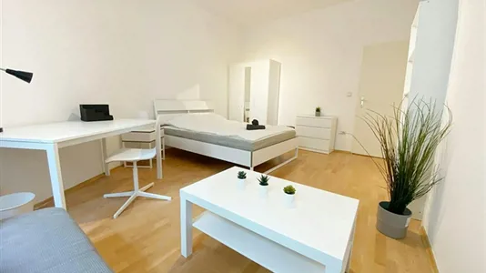 Rooms in Wien Neubau - photo 2