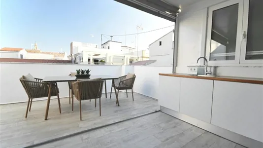 Apartments in Valencia Ciutat Vella - photo 2