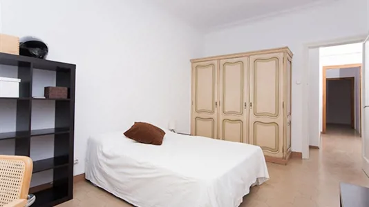 Rooms in Barcelona Eixample - photo 2