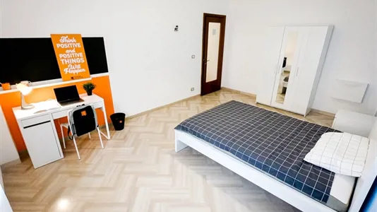 Rooms in Bari - photo 1