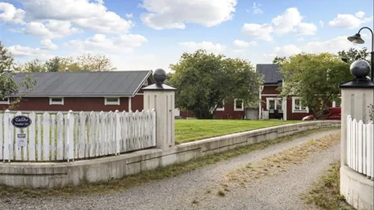 Houses in Nynäshamn - photo 2