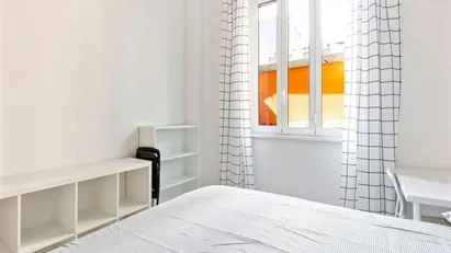 Room for rent in Milano Zona 6 - Barona, Lorenteggio, Milan