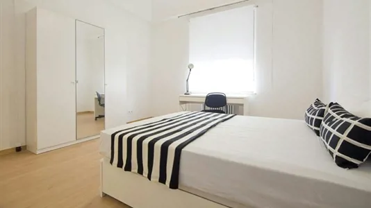 Rooms in Madrid Moncloa-Aravaca - photo 2