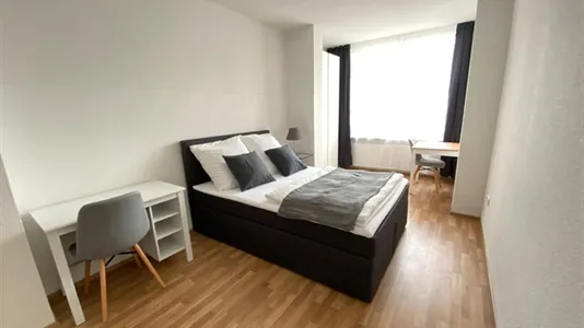 Rooms in Cologne Innenstadt - photo 1