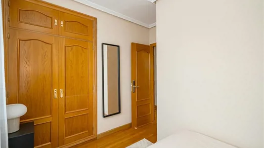 Rooms in Madrid Hortaleza - photo 2