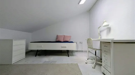 Rooms in Murcia - photo 2