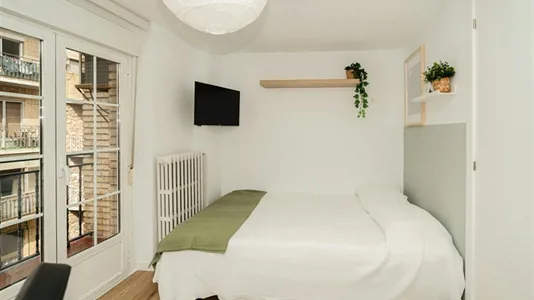 Rooms in Zaragoza - photo 3