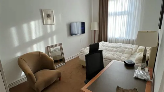 Apartments in Berlin Steglitz-Zehlendorf - photo 2