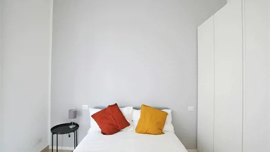 Rooms in Milano Zona 5 - Vigentino, Chiaravalle, Gratosoglio - photo 2