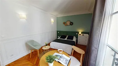 Room for rent in Paris 8ème arrondissement, Paris