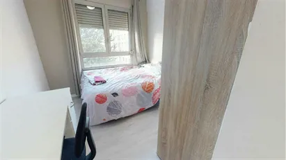 Room for rent in Dijon, Bourgogne-Franche-Comté