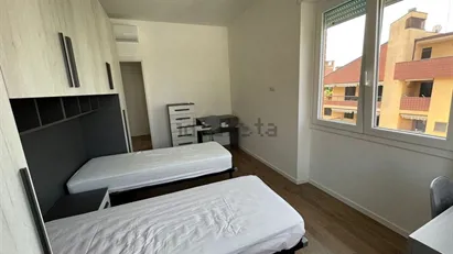 Room for rent in Milano Zona 2 - Stazione Centrale, Gorla, Turro, Greco, Crescenzago, Milan