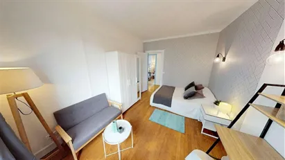 Room for rent in Nanterre, Île-de-France