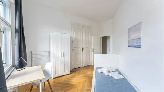 Rooms in Berlin Friedrichshain-Kreuzberg - photo 3