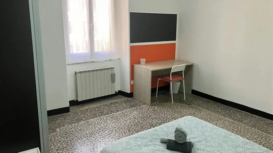 Rooms in Genoa - photo 3