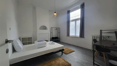 Room for rent in Charleroi, Henegouwen