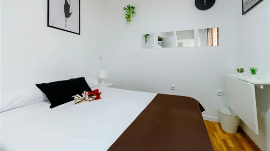 Rooms in Zaragoza - photo 2