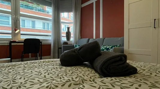 Rooms in Bilbao - photo 3