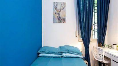 Room for rent in Milano Zona 6 - Barona, Lorenteggio, Milan