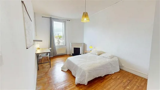 Rooms in Saint-Étienne - photo 2