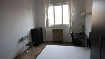 Room for rent in Milano Zona 6 - Barona, Lorenteggio, Milan