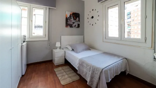 Rooms in Alcalá de Henares - photo 2