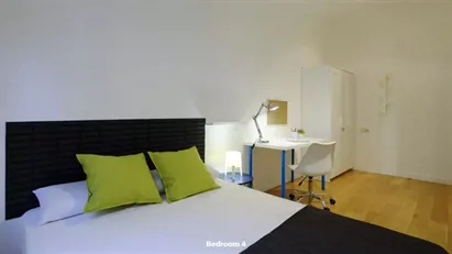 Room for rent in Madrid Moncloa-Aravaca, Madrid