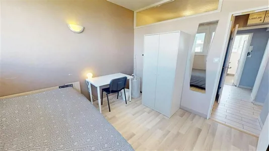 Rooms in Clermont-Ferrand - photo 3