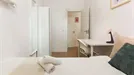 Room for rent, Lisbon (region), &lt;span class=&quot;blurred street&quot; onclick=&quot;ProcessAdRequest(10957230)&quot;&gt;&lt;span class=&quot;hint&quot;&gt;See streetname&lt;/span&gt;[xxxxxxxxxxxxx]&lt;/span&gt;