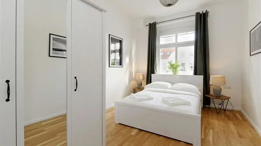 Apartments in Berlin Charlottenburg-Wilmersdorf - photo 1