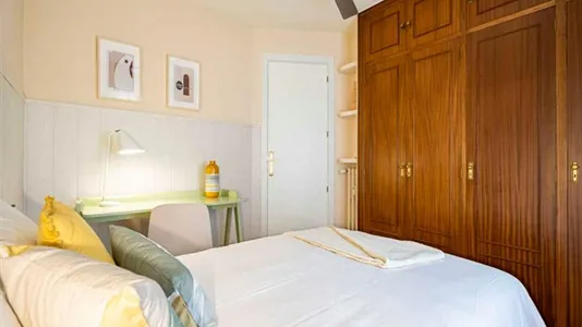 Rooms in Madrid Salamanca - photo 3