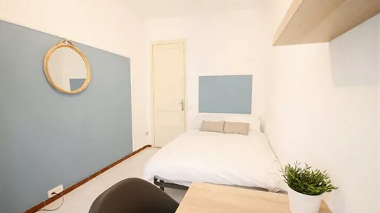 Rooms in Barcelona Ciutat Vella - photo 3