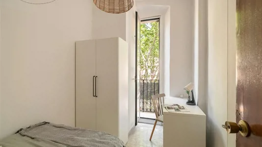 Rooms in Barcelona Ciutat Vella - photo 1