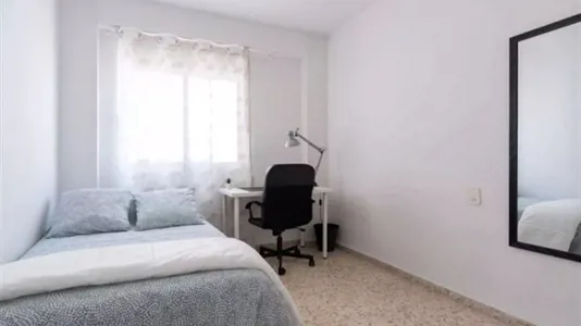 Rooms in Castellón de la Plana/Castelló de la Plana - photo 2